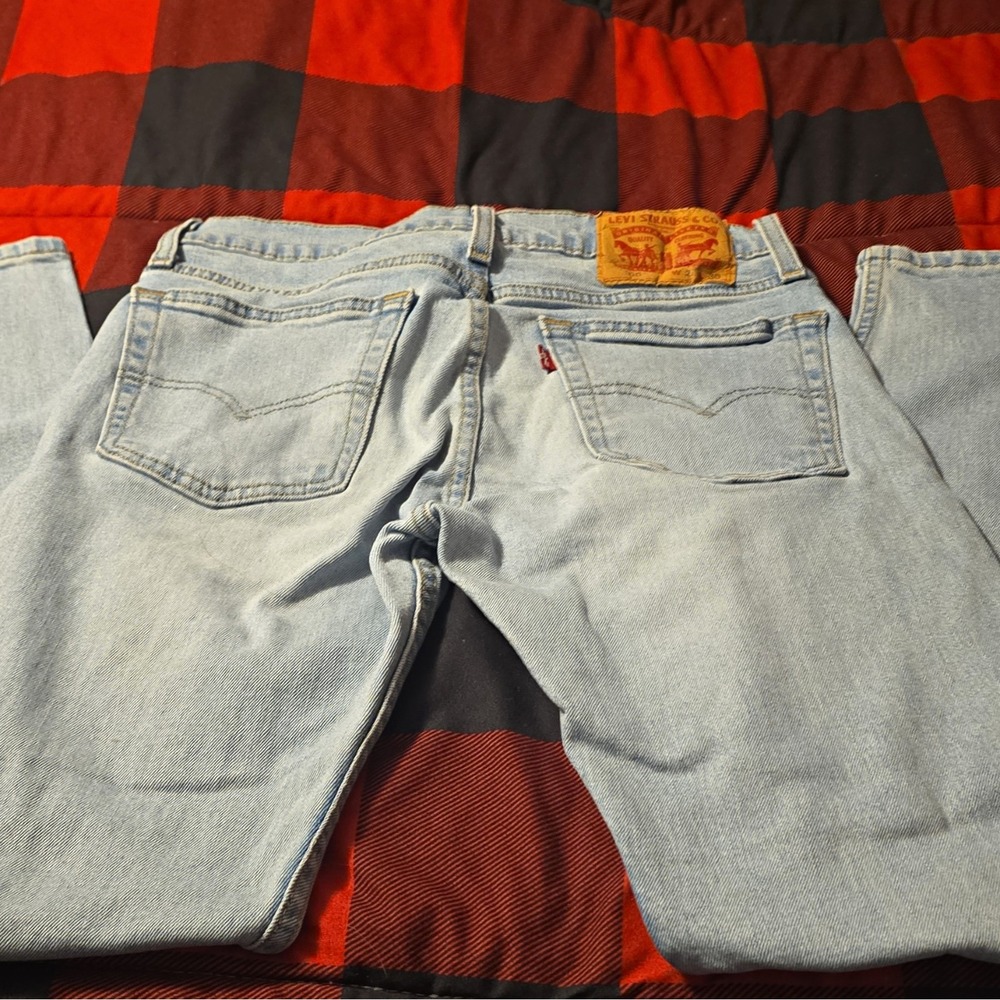 Levi's 550 Men's Light Wash Blue Denim Jeans Regular Fit Tapered Mid Rise 27/30